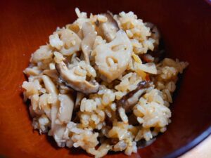 レンコンと椎茸の炊き込みご飯