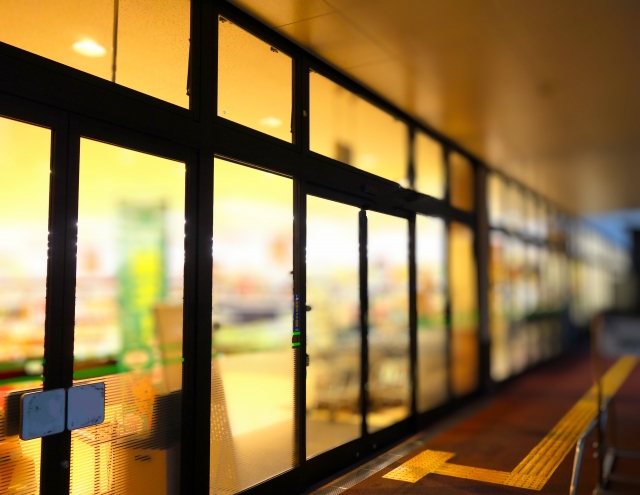 夕方のスーパー